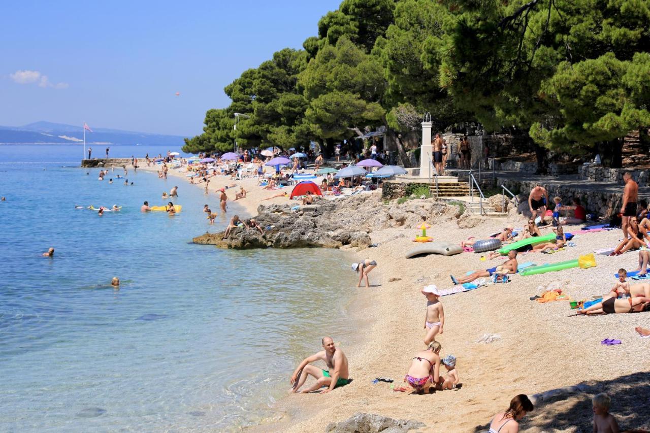 Apartments By The Sea Brela, Makarska - 18356 מראה חיצוני תמונה