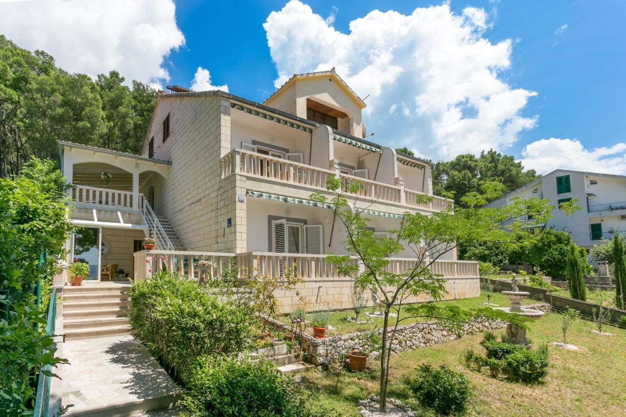 Apartments By The Sea Brela, Makarska - 18356 מראה חיצוני תמונה