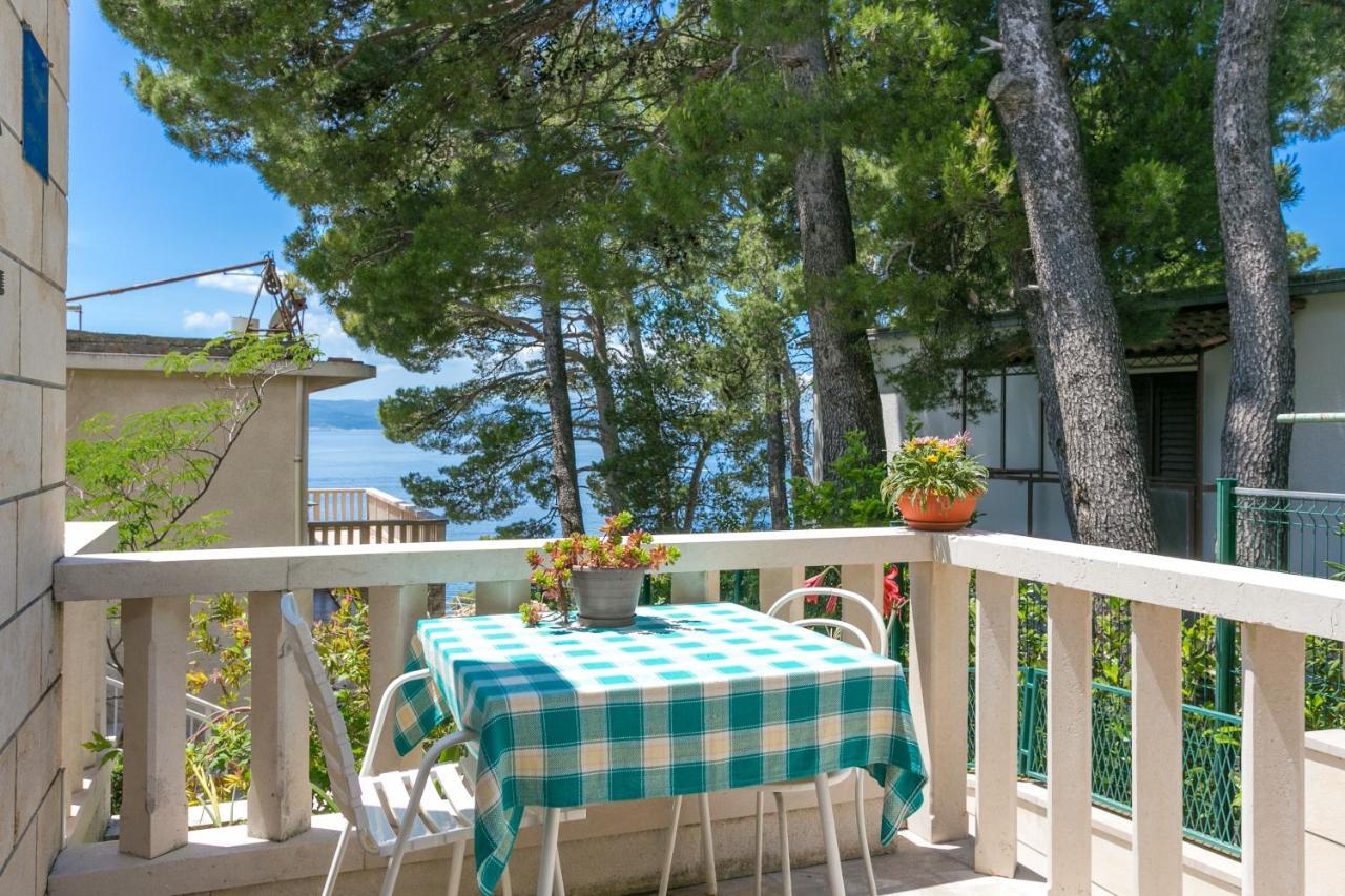 Apartments By The Sea Brela, Makarska - 18356 מראה חיצוני תמונה