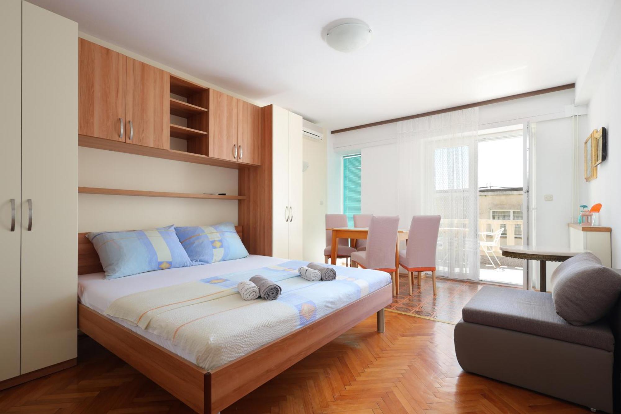 Apartments By The Sea Brela, Makarska - 18356 מראה חיצוני תמונה